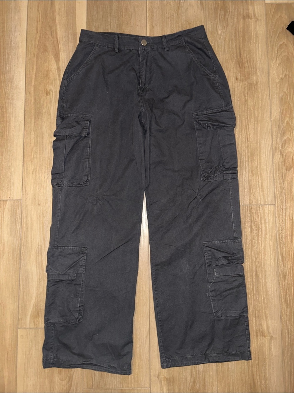 Men's Grey Cargo Pants - Classic Utility Style